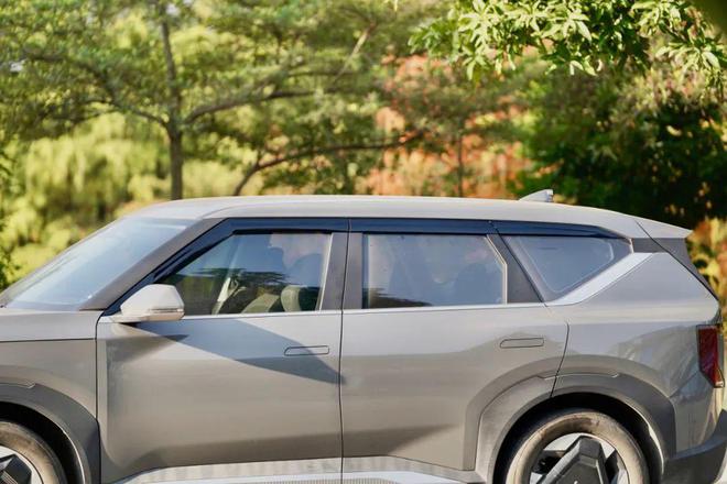 必一运动EV5晴雨挡：AUTOCLOVER奥克福六片装钢琴黑铂金款(图4)