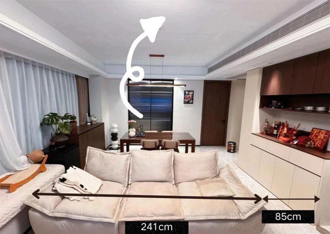 必一运动官网为何说横厅“成败看沙发”？沙发踩这7个坑客堂装修毁了一半(图10)