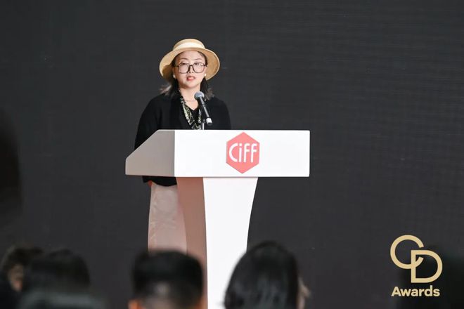 必一运动官网CIFF广州 2025「华钻之星」颁奖仪式（民用家具展专场）浩大举行(图5)